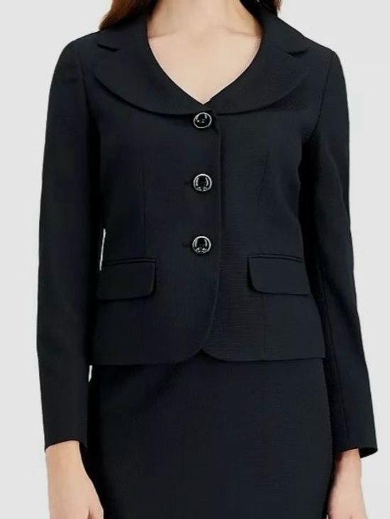 Le Suit Black Tailored Women's Three-Button Blazer Jacket Size 2p